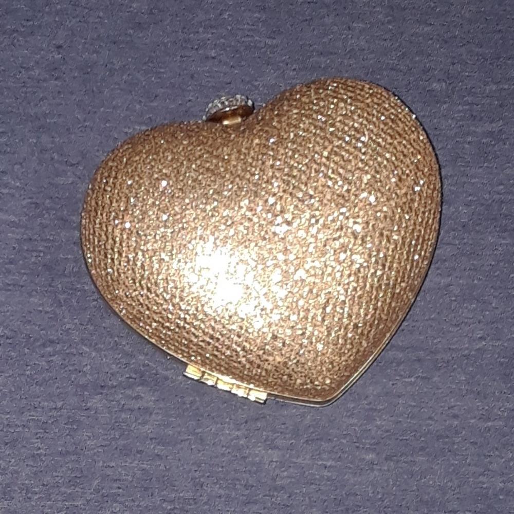 Women's clutch